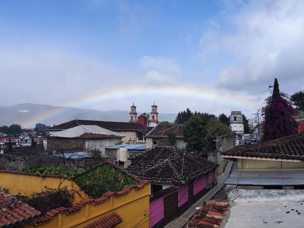 Casa Satoshi Hostel San Cristóbal de Las Casas Екстериор снимка