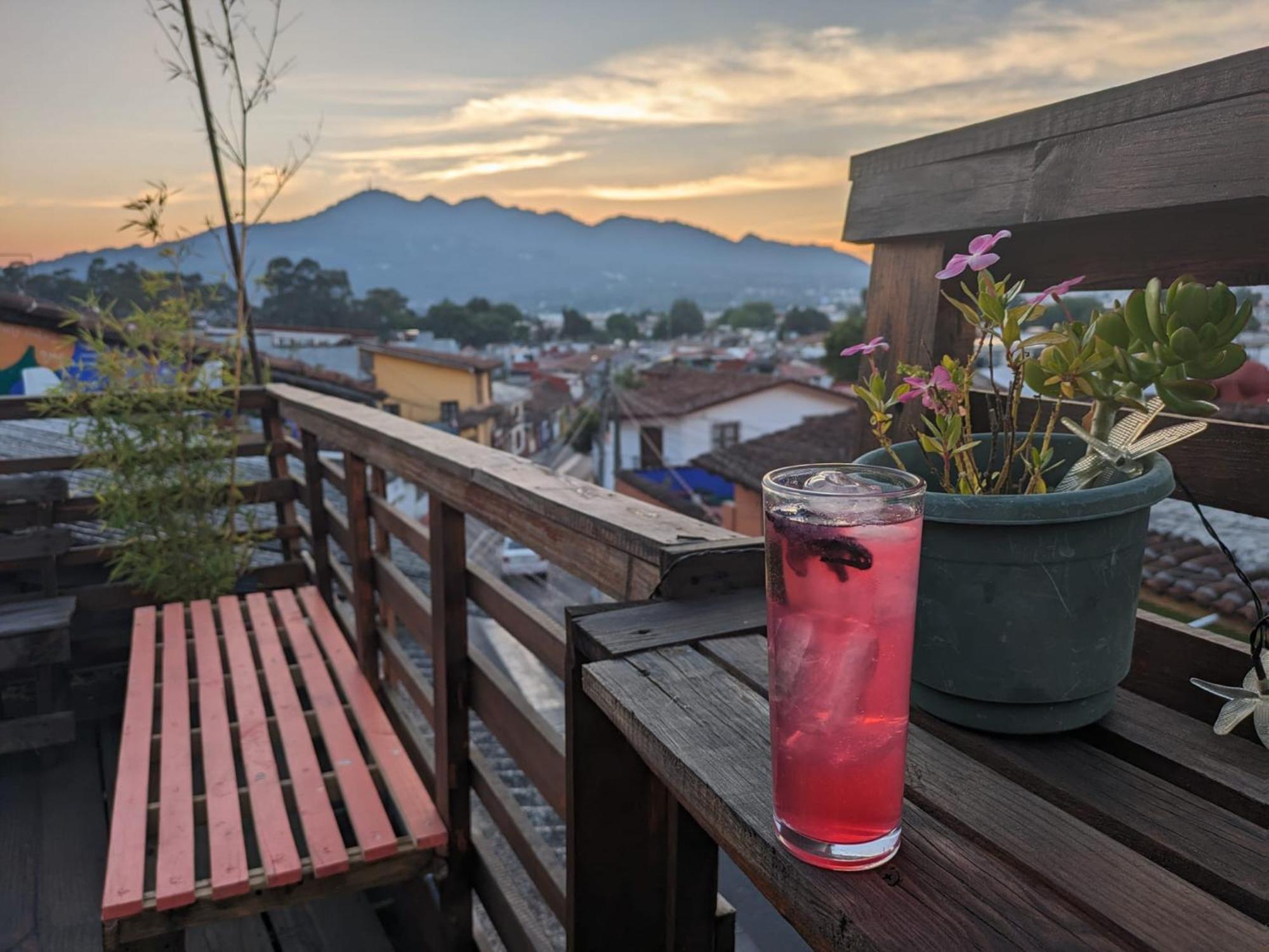Casa Satoshi Hostel San Cristóbal de Las Casas Екстериор снимка