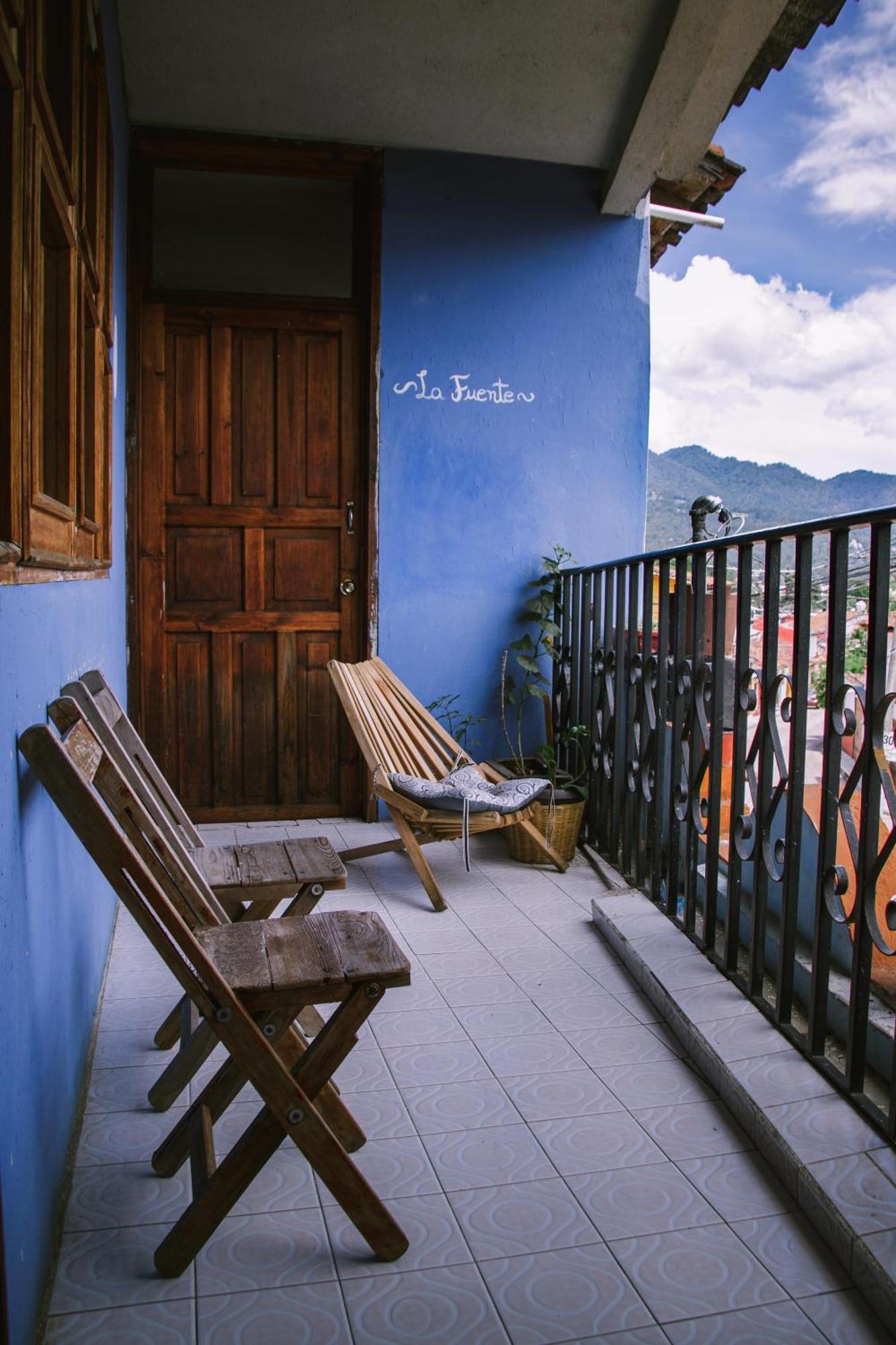 Casa Satoshi Hostel San Cristóbal de Las Casas Екстериор снимка